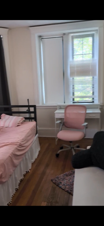 Bedroom - Apartment close to campus