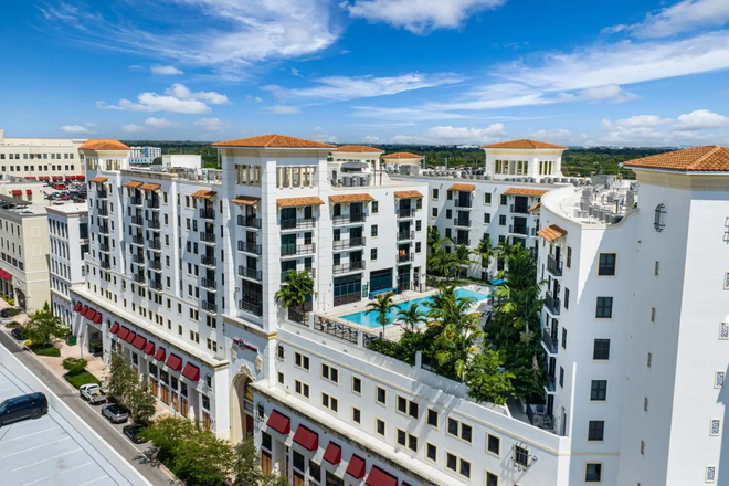It’s a great option if you’re looking for a place super close to UMiami (you can walk) and want something that’s already furnished, modern - The Standard at Coral Gables (MOVE IN ASAP/SPRING 2027