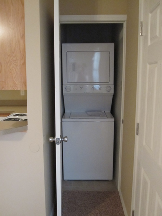 Laundry - Campus Corner Apartments - Pierce Properties