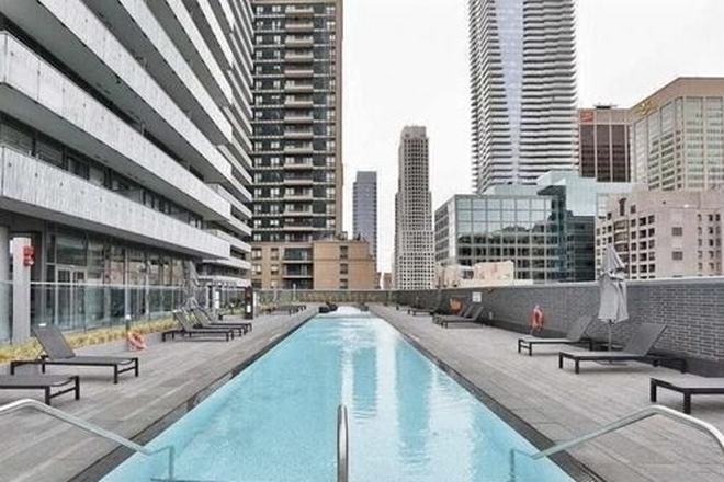 Swimming pool - Yonge/Bloor Bachelor on 35th floor Apartments