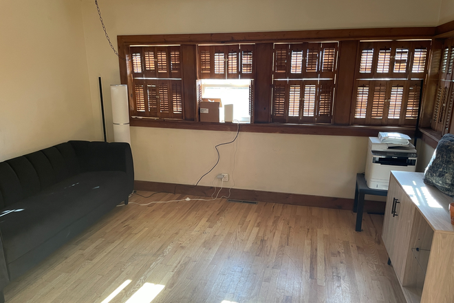 Living area. - Female only residence! SPG 2026 SUBLEASE 3 bd 1 ba townhome, 14 min walk/ 5 min bike to campus