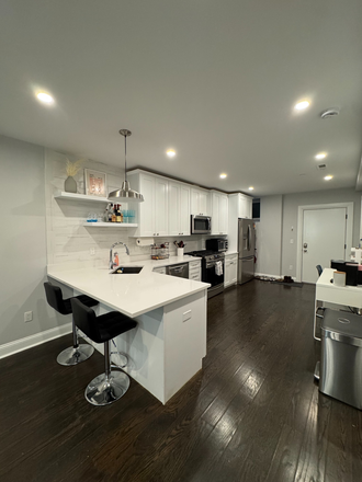 kitchen - Modern Brookline 4 bed with AC and in unit laundry - NO FEE!