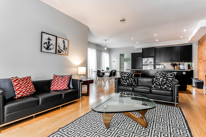 Plenty of space to live in - Fully Furnished 3 Bedroom In Family Friendly Little Italy Walking Distance to UofT Triplex