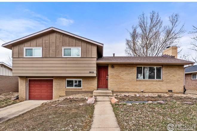 Exterior - Charming home! Mountain Views. 300 feet to Boulder Bike Path, On Bus Line & Close to CU Boulder!