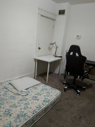 Bedroom - Apt near to CWRU, 10 min walking, short time lease: June & July, Only Male, one room in 2 bed apt