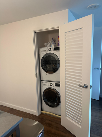 In-Unit Laundry - Private Bedroom on Harvard Business School Campus / Soldiers Field Park Apartments