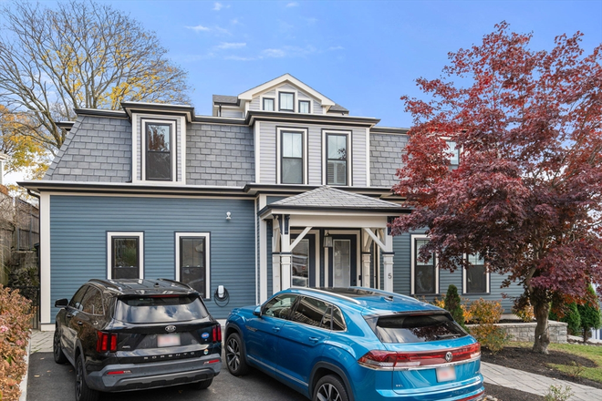 Exterior - Luxury Townhouse, Premier Red Line Access