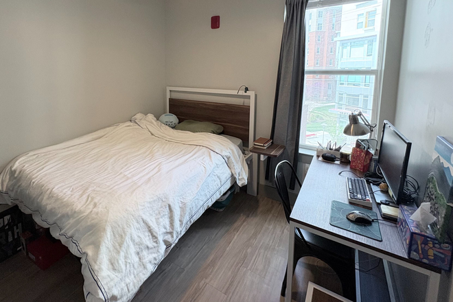 bedroom - Summer Sublease at Aspen Heights (UMD) – $899/month