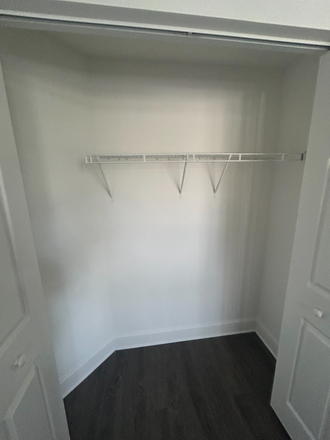 Closet - Amli Toscana Place Apartments