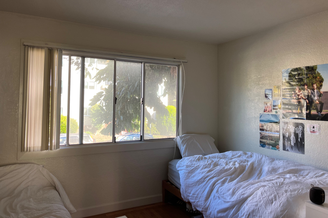 Bedroom - Square one management Apartments