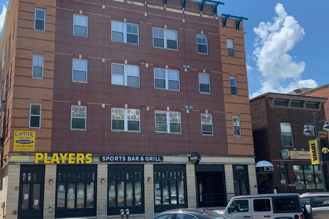 Exterior - Three, Four, and Five Bedrooms Next To The Pentacrest