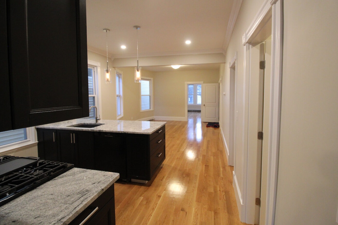 Call NOW for showings! 617-236-8600 - PRINCETON ST - *9/1/2025* HUGE 4BR ON EAGLE HILL NEAR AIRPORT MBTA W/ LNDRY IN BLDNG, DW, DECK, YARD