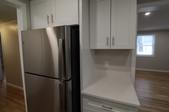 3 - Renovated apartment steps to the Union Square T