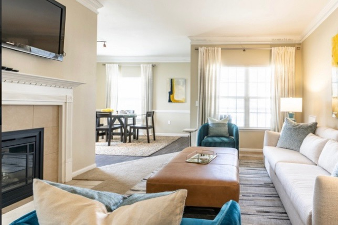 living room - The Crowne on 10th Apartments