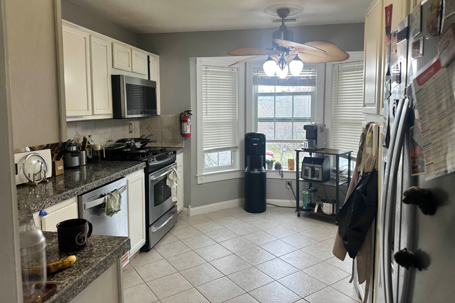 Kitchen - Furnished 2BR apt with balcony-Lassen Ct-Princeton