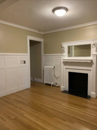 Call NOW for showings! 617-236-8600 - PARK DR - AUDUBON CRCLE TRUE 3BR/1BA BY CAMPUS FOR *9/1/2026* W/ H&HW INC, LNDRY IN BLDNG & *NO FEE* Condo