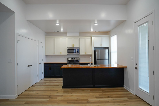 Photo - Cottages on 30th Avenue E Apartments