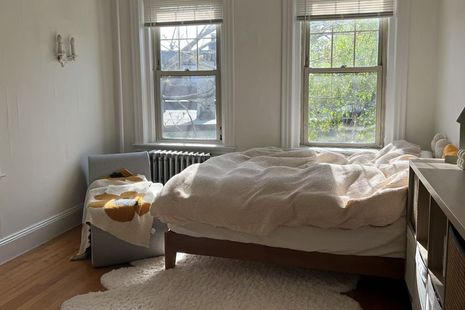 Bedroom - 1b1b Unit Cozy Apartment Summer Sublease Available