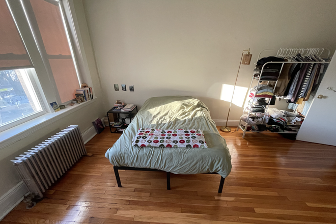 Bedroom - Apartment near BC campus and reservoir. On B line, near bus stops and campus shuttle