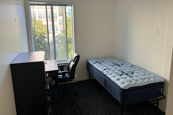 Bedroom 405c - K14 Campus Apartment Flats