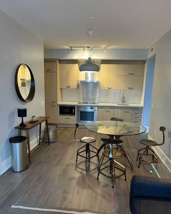kitchen/dining - 560 Front Street West