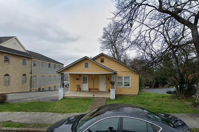 street view - One-bedroom apartment in the Fort Sanders area  living room, kitchen, full bath, and private parking