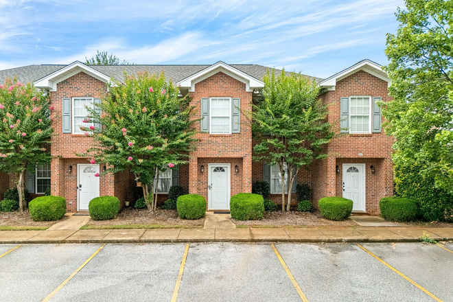  - Donahue Crossing Condo #2003