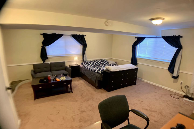 big room - 2bed/2bath 100 meters to school bus stop 111, 113 118 all utilities include