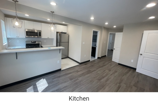 Kitchen - Beautifully renovated and gorgeous 4-bedroom Apartment