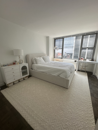 Roommate's Room - Midtown 2B1B apartment