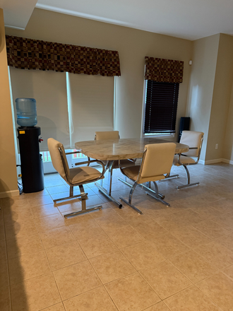 Dining room - "Back 9's"-4 Bedroom/4 Bathroom Private Home