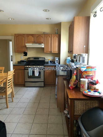 Kitchen - New Listing! NO BROKER FEE! 3 Bed 1 Bath Apartment on Bristol Rd. Near Tufts Campus