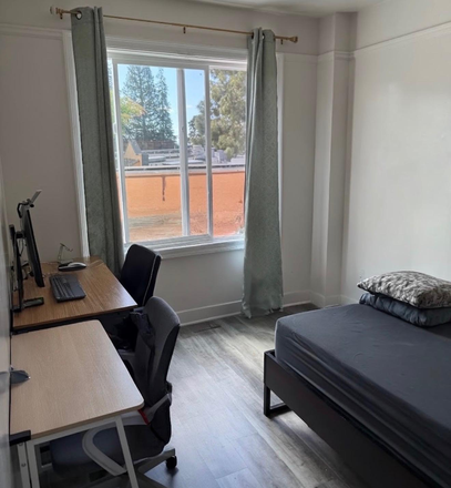 Bedroom - Euclid Avenue Apartment