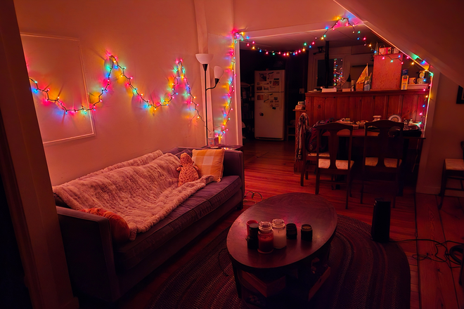 Living room -- evening holiday lighting - Spring sublet in Northampton -- furnished room in 2b/1b