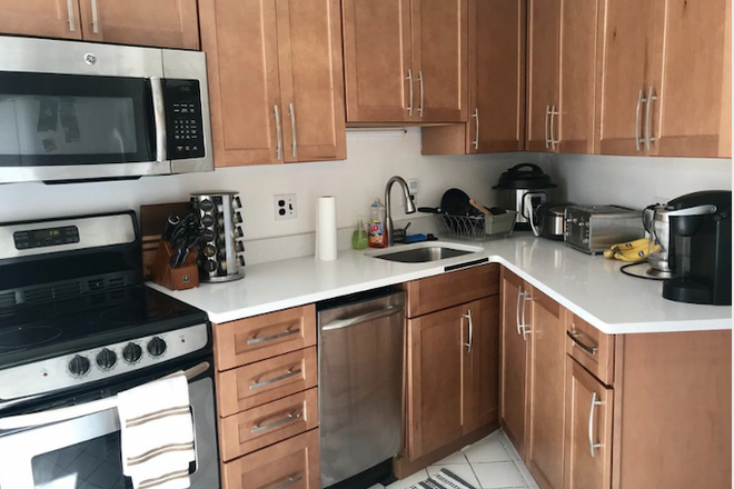 Call NOW for showings! 617-236-8600 - SHEAFE ST - NICE MODERN 2BR/1BA IN NORTH END AVAIL *8/1/2026* W/ DW, LRG BDRMS, IN UNIT LNDRY, EIK Apartments