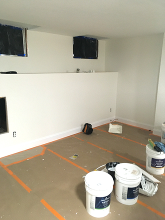 Visit hubrealtyproperties.com - Beautiful and spacious garden level studio, full kitchen with new appliances Apartments