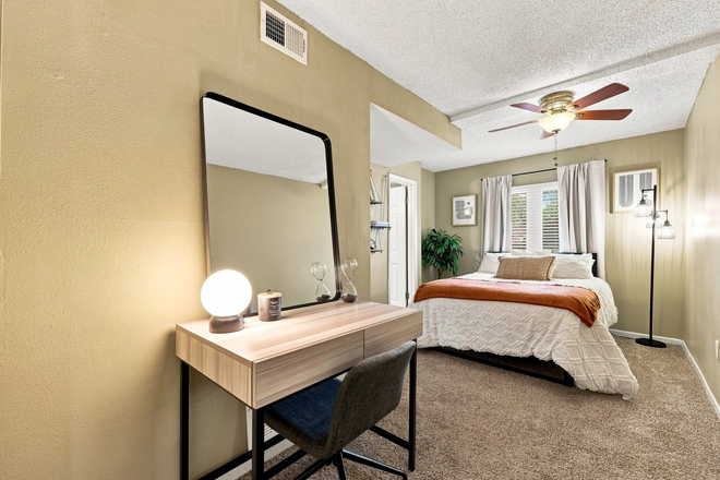 bedroom - Ulake Apartments