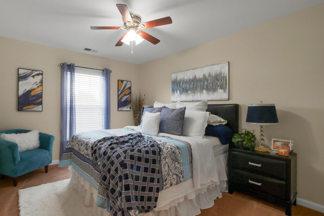 Fully furnished bedroom with lots of natural light - Housing for KSU Students or Staff – Private Bath + Utilities Included + Move-In Special! House