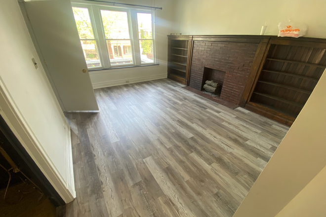 Office/ Dinning Room View - Bright Furnished 3BR | Garage Parking Available