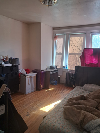 Shared Room - Delphi Properties Apartments