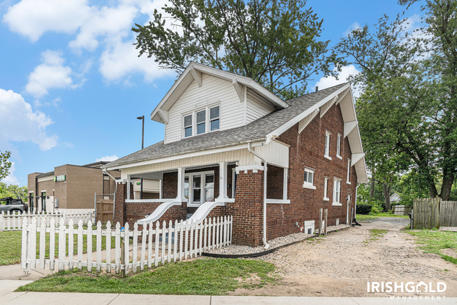 Front - 1016 South Bend Ave - Fully Furnished! House