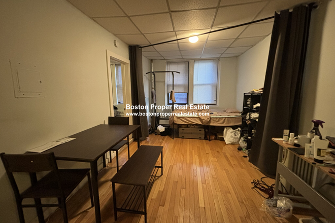 a - RIGHT BY WHOLE FOODS IN SYMPHONY Condo