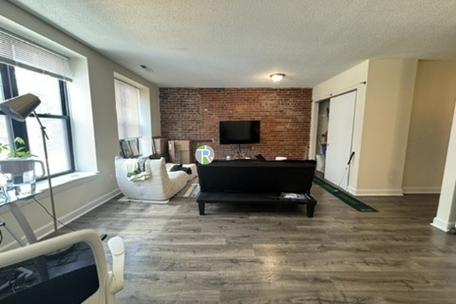 1 - SEPT 2026- BackBay Studio, SPACIOUS! H/HW inc. No Fee