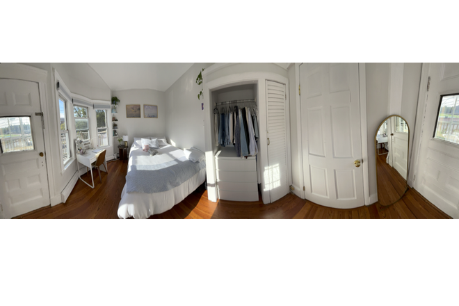 Bedroom Panoramic - Room on College Avenue next to Tufts University (less than one minute from TTC, across from track)