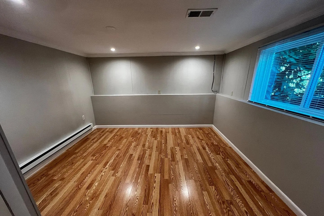 Bedroom 1 - 2 Bed 1 Bath for Rent House