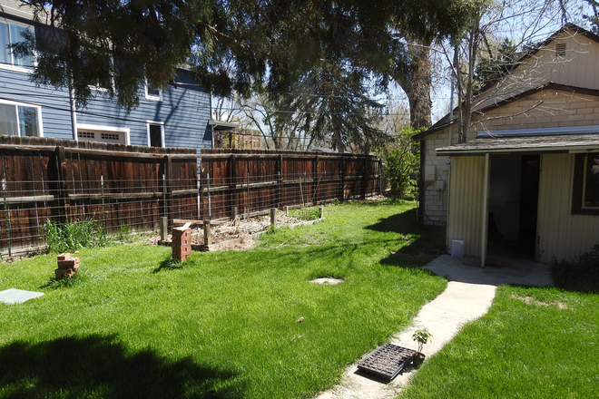 2 - AVAILABLE 7/5: 517 Atwood St. House