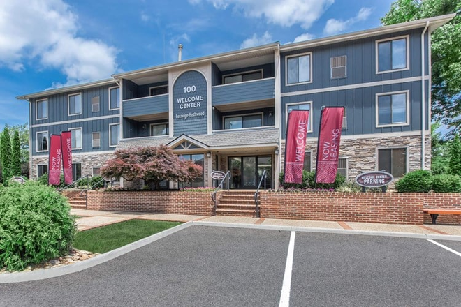 Outside view of welcome center - Foxridge sublease Fall 2026