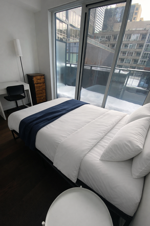 Flex II - Private Room in Co-Living Unit – 115 Blue Jays Way, Toronto Condo