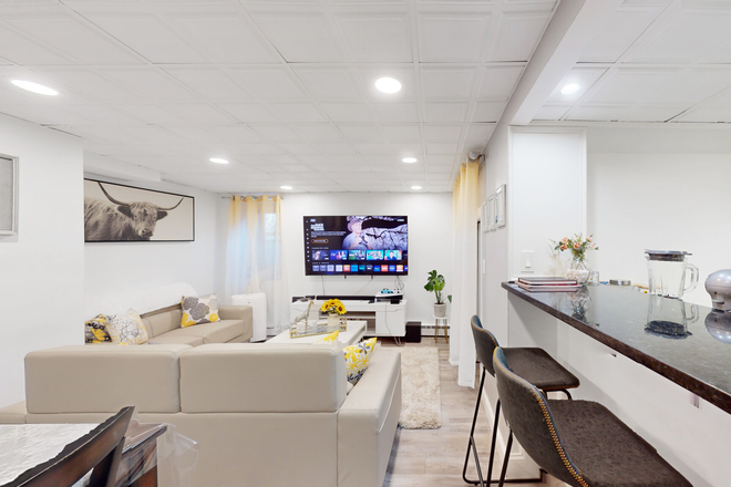 1 - AUG 2025 NO FEE〡HUGE 2bed〡H/HW Includ.〡DW/Laundry〡Parking〡Cats OK Apartments
