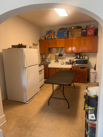 Kitchen - Private Bedroom, 2 min to UIC: Flexible move in (Aug/Sep) Apartments